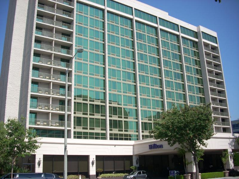 Hilton Pasadena Hotel Exterior photo